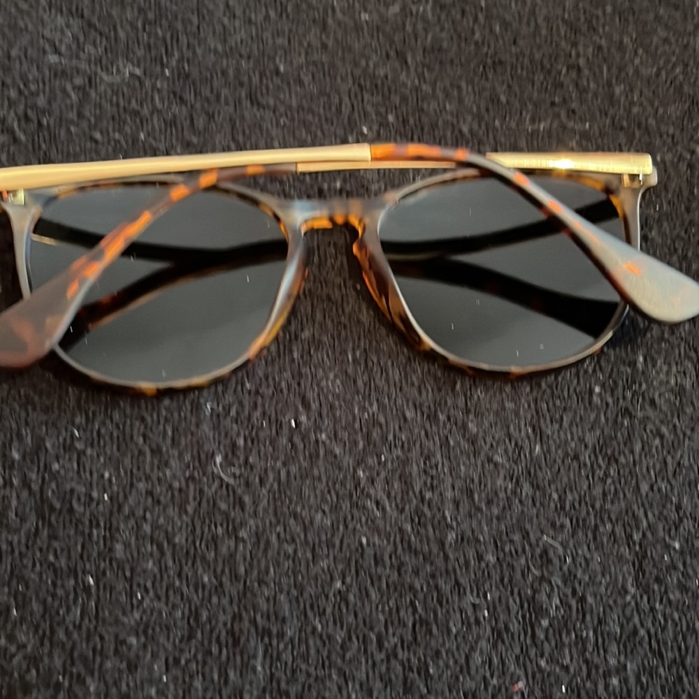 Vintage Circa 80s, Sunglasses, Serial Number/Unbrande… Gem